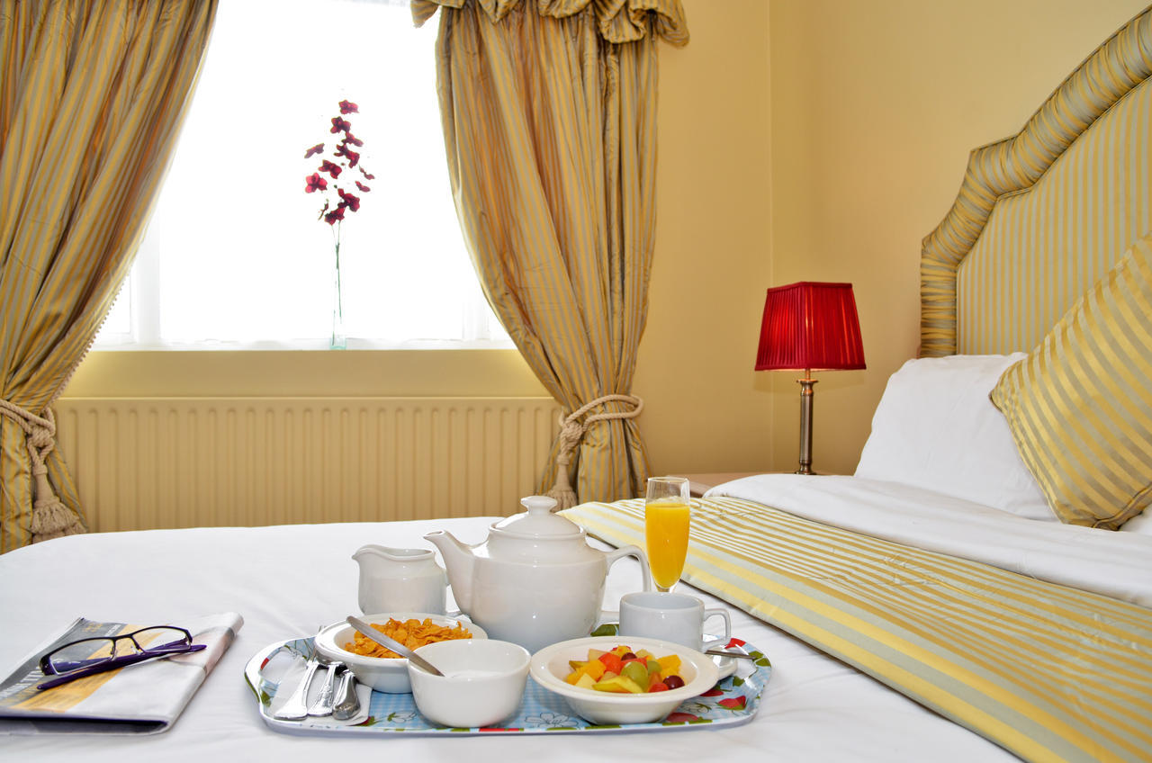 Longford Arms Hotel Zewnętrze zdjęcie